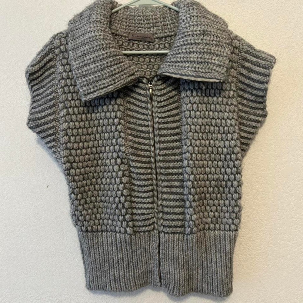 Anthropologie chunky cable knit wool and alpaca sweater vest by Elsamanda size S